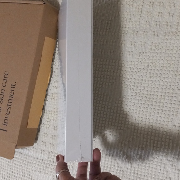 Qure Micro Infusion System 3 Month Supply For Dark Spots & Wrinkles - Picture 3 of 5